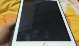 ipadpro卡住不动了屏幕也关不了机怎么办
