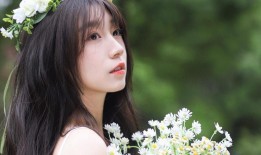 老婆朋友圈经常有男的点赞正常吗